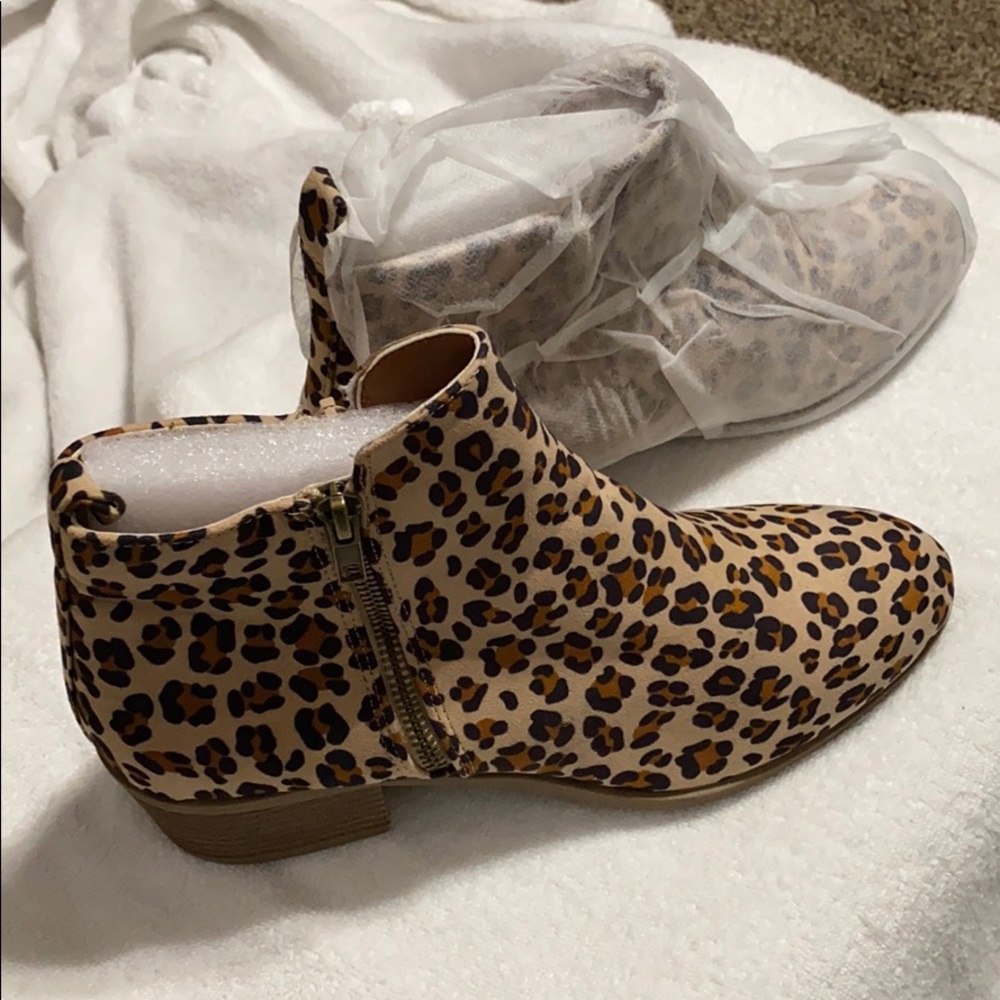 Ankle booties